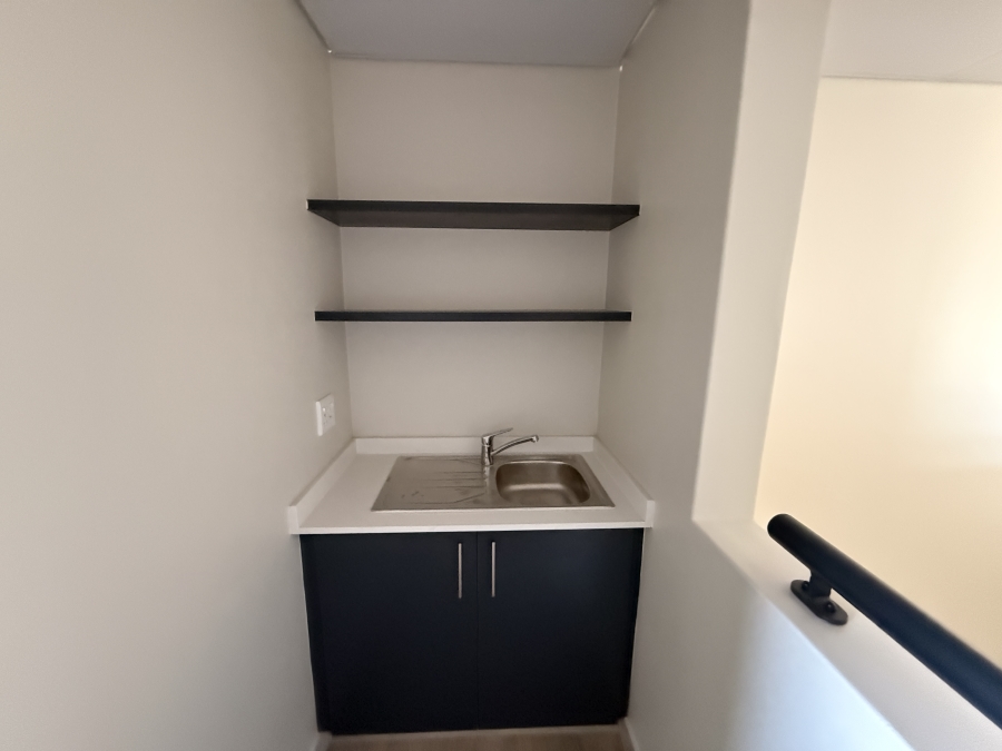 To Let Commercial Property for Rent in Rivergate Western Cape